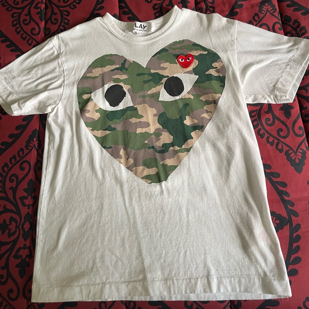 Comme des Garcons Play (Tee)